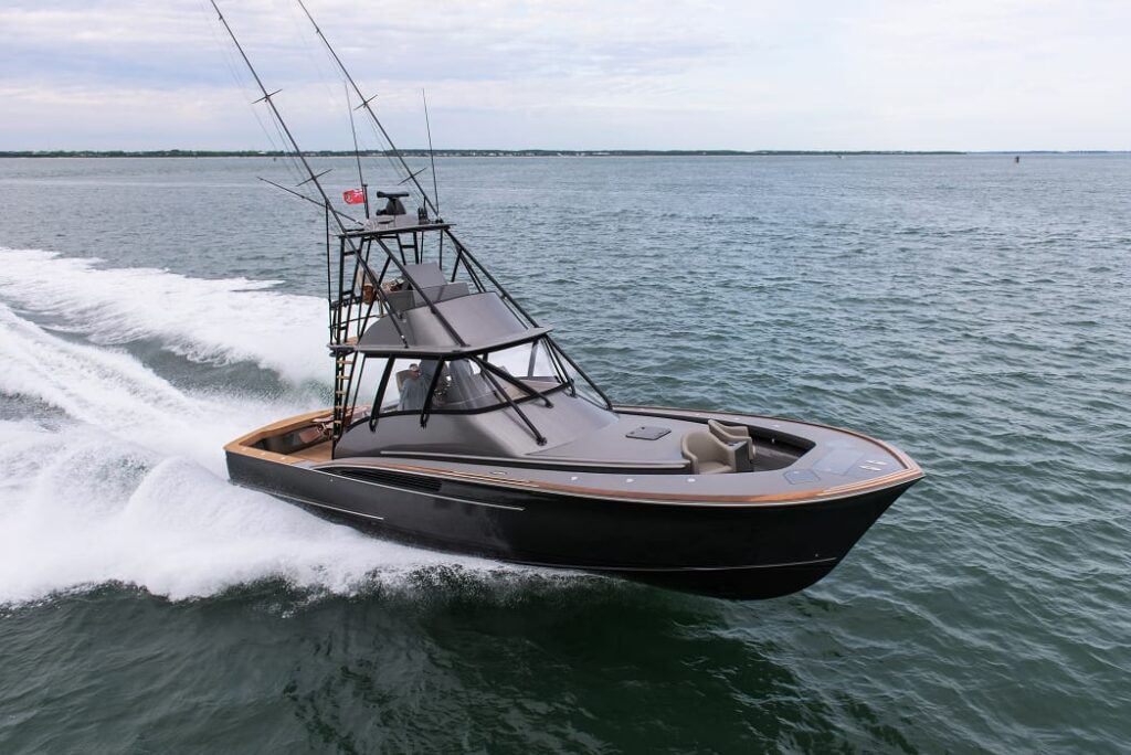46 JBBW Hull 61_pc Scott Taylor_Running_Profile 3