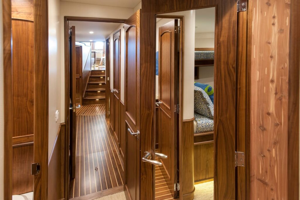 64 JBBW Hull 59_Builders Choice_pc Scott Taylor_Rod Storage1 1