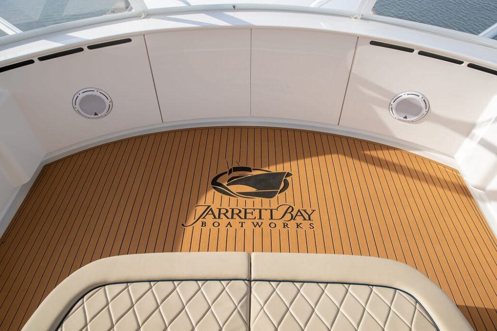84 JBBW Hull 60_Reel Development_pc Luke Pearson_Bridge SeaDek 1