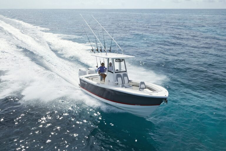 New_Regulator_23_For_Sale_at_Bluewater_Yacht_Sales_E_02