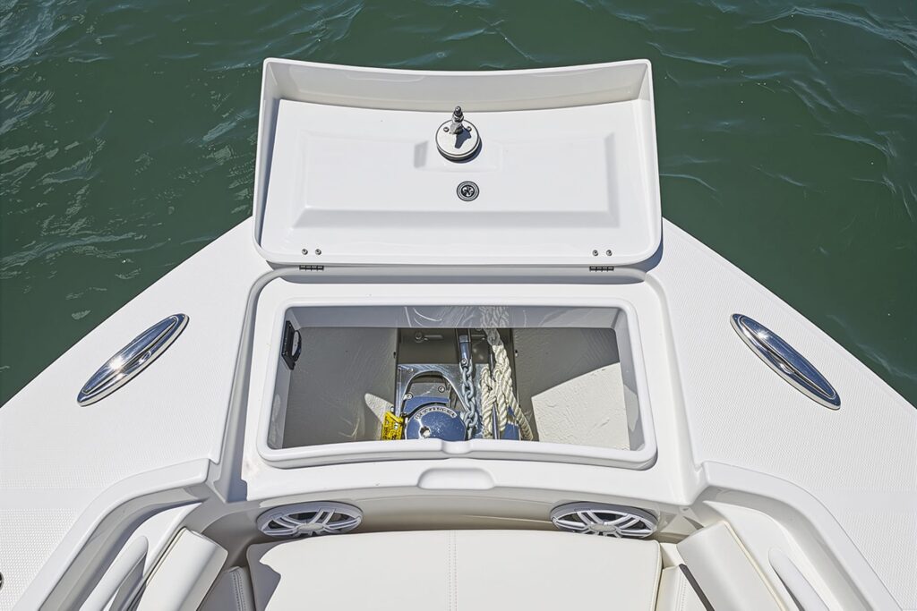 New_Regulator_23_For_Sale_at_Bluewater_Yacht_Sales_I_08