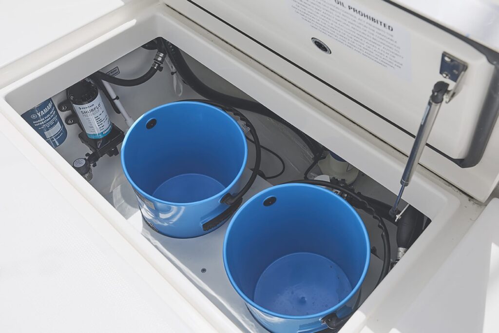 New_Regulator_23_For_Sale_at_Bluewater_Yacht_Sales_I_32