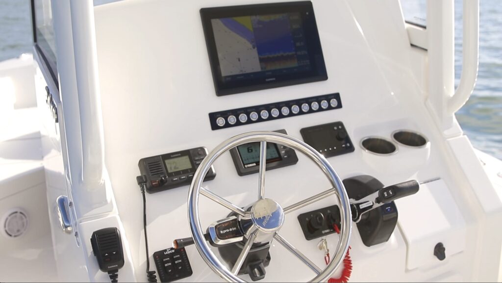 New_Regulator_24XO_For_Sale_at_Bluewater_Yacht_Sales_I_07