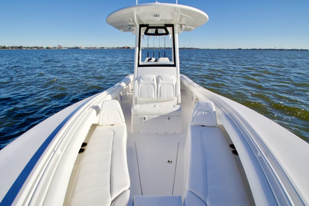 New_Regulator_25_For_Sale_at_Bluewater_Yacht_Sales_I_06