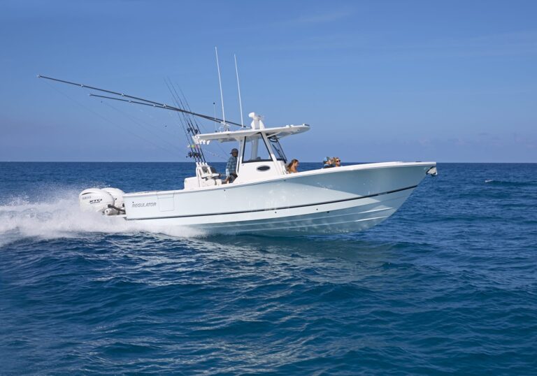 New_Regulator_31_For_Sale_at_Bluewater_Yacht_Sales_E_02