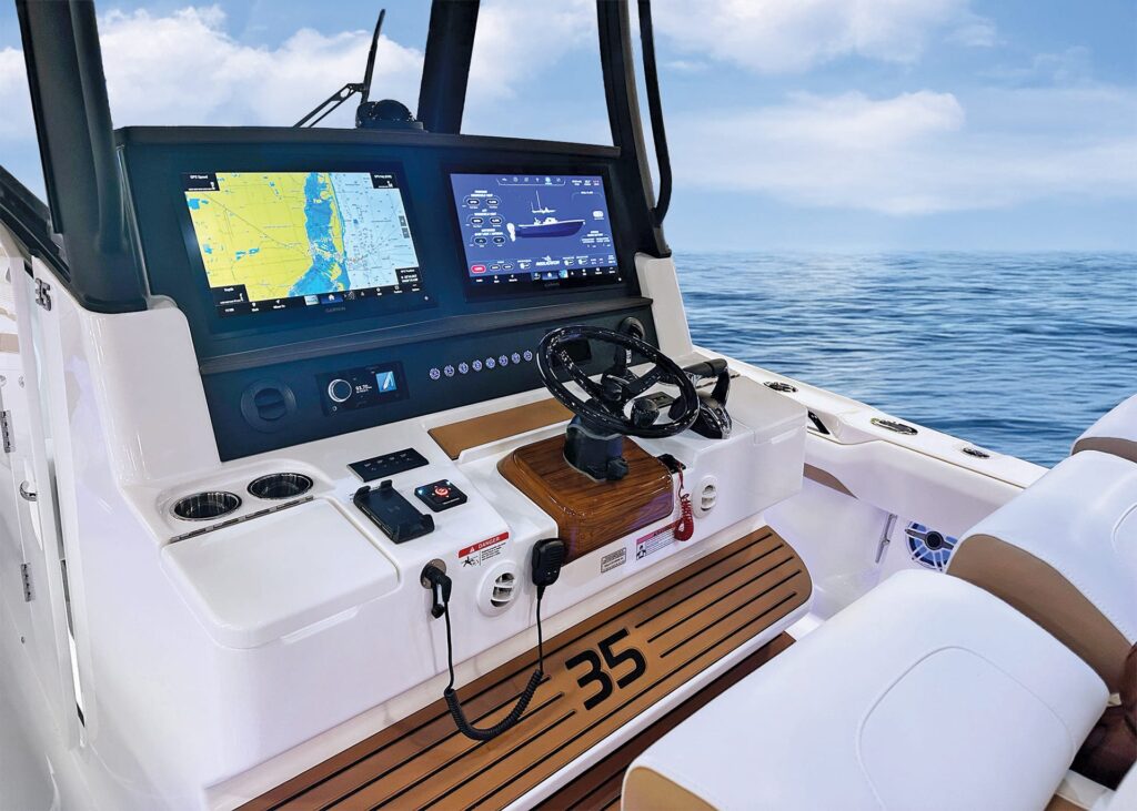 New_Regulator_35_For_Sale_at_Bluewater_Yacht_Sales_I_06