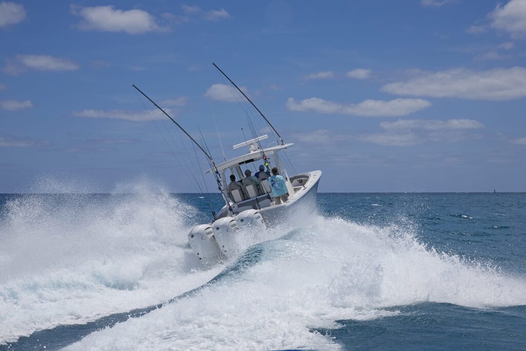 New_Regulator_37_For_Sale_at_Bluewater_Yacht_Sales_E_03